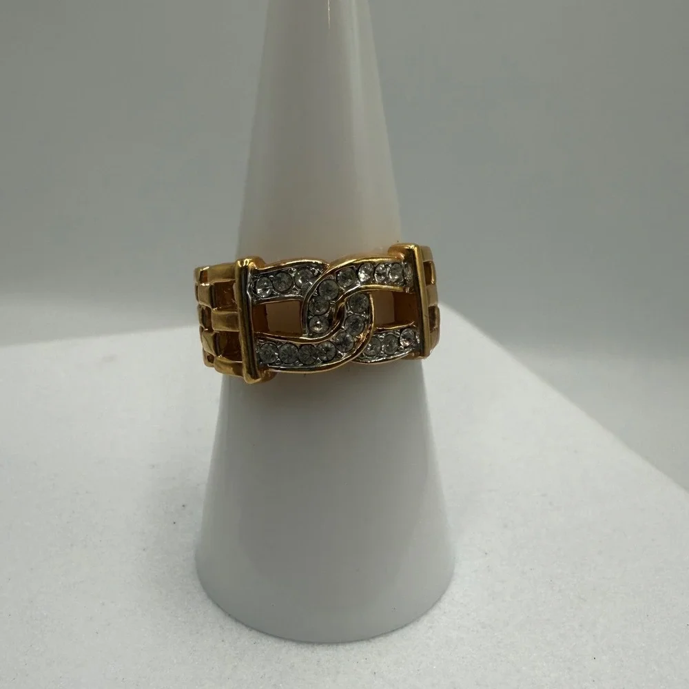 Gold Tone Interlocking Link Rhinestone Statement Ring Size 7.5